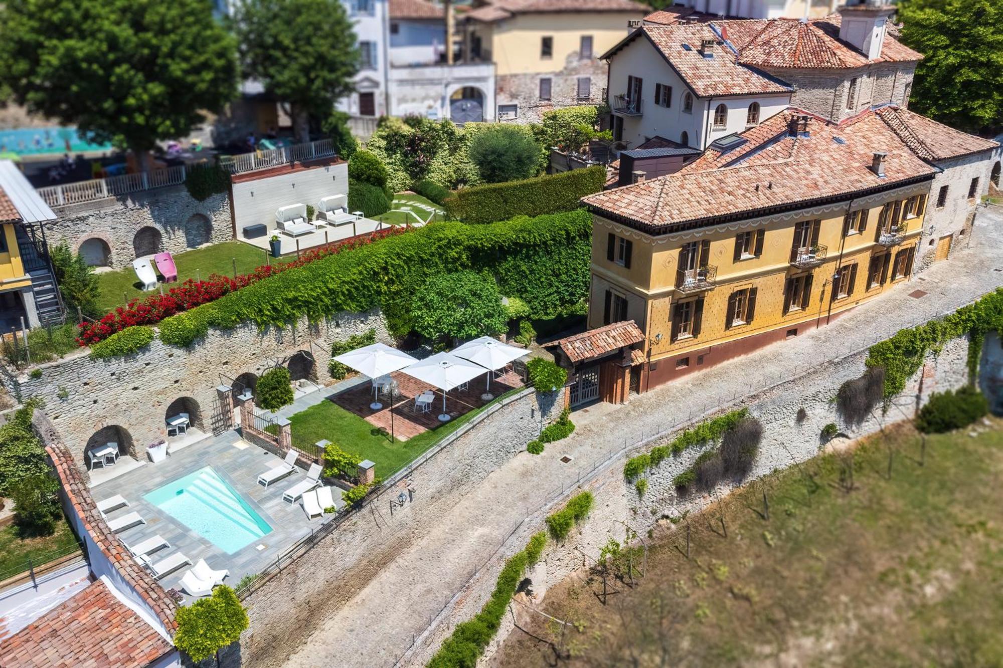 Relais Villa Del Borgo Canelli Extérieur photo